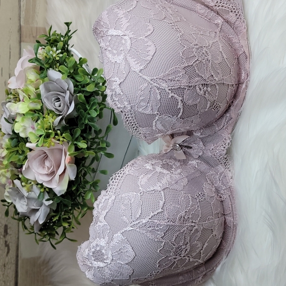 Victoria's Secret Other - VICTORIA'S SECRET LACE FRONT LINED DEMI 34D